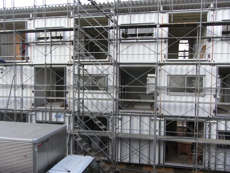 tsunami container 11