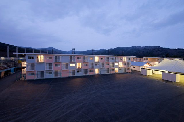 tsunami container 4