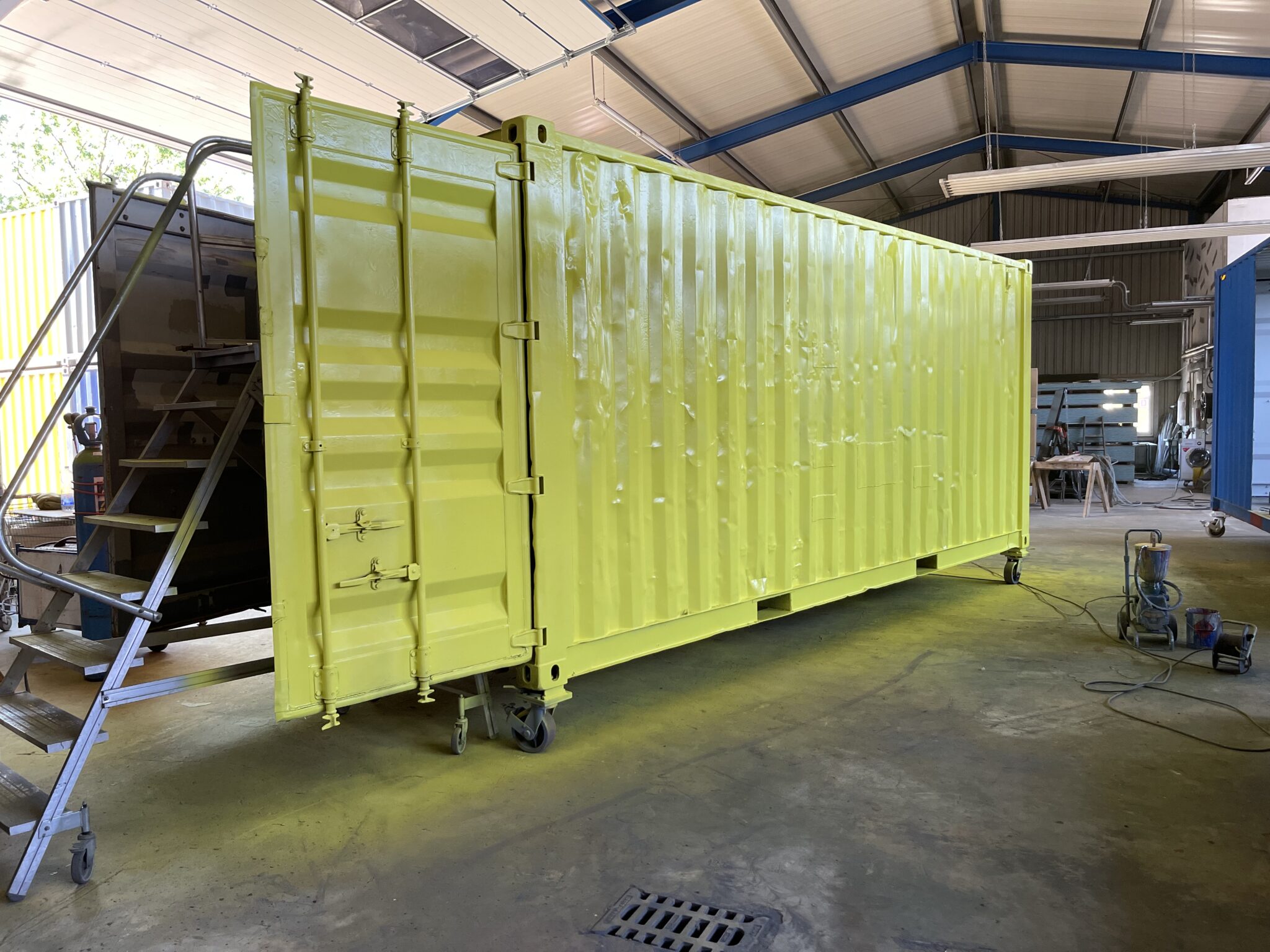 40 Fuß High Cube Container, 3 Seiten zu öffnen (Side Door ...