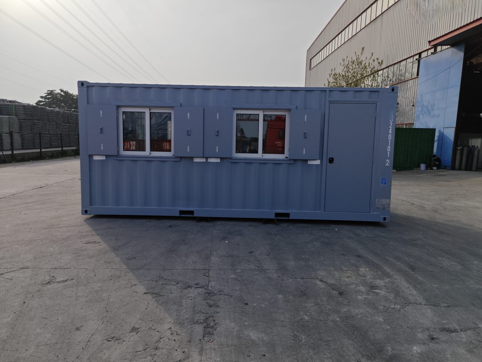 40 Fuß High Cube Container, 3 Seiten zu öffnen (Side Door ...