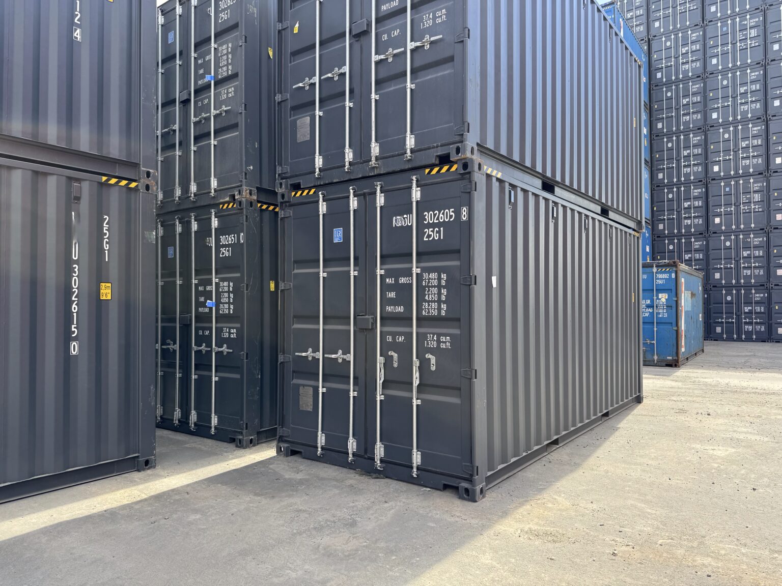 20 Fuß High Cube Container, anthrazit RAL 7016 - Containerbasis.de