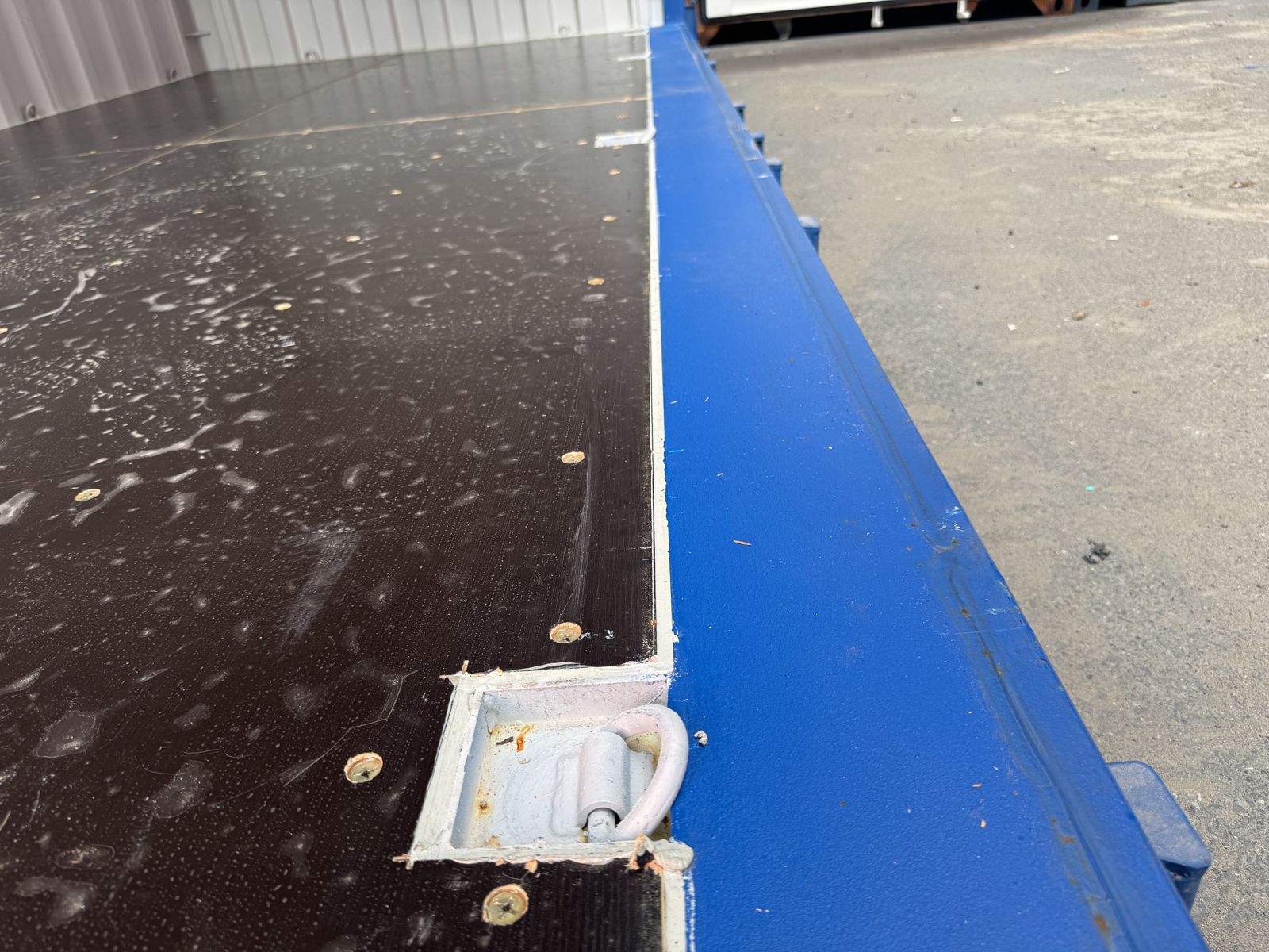 20 Fuß high cube side door container enzianblau RAL 5010, Bild 9