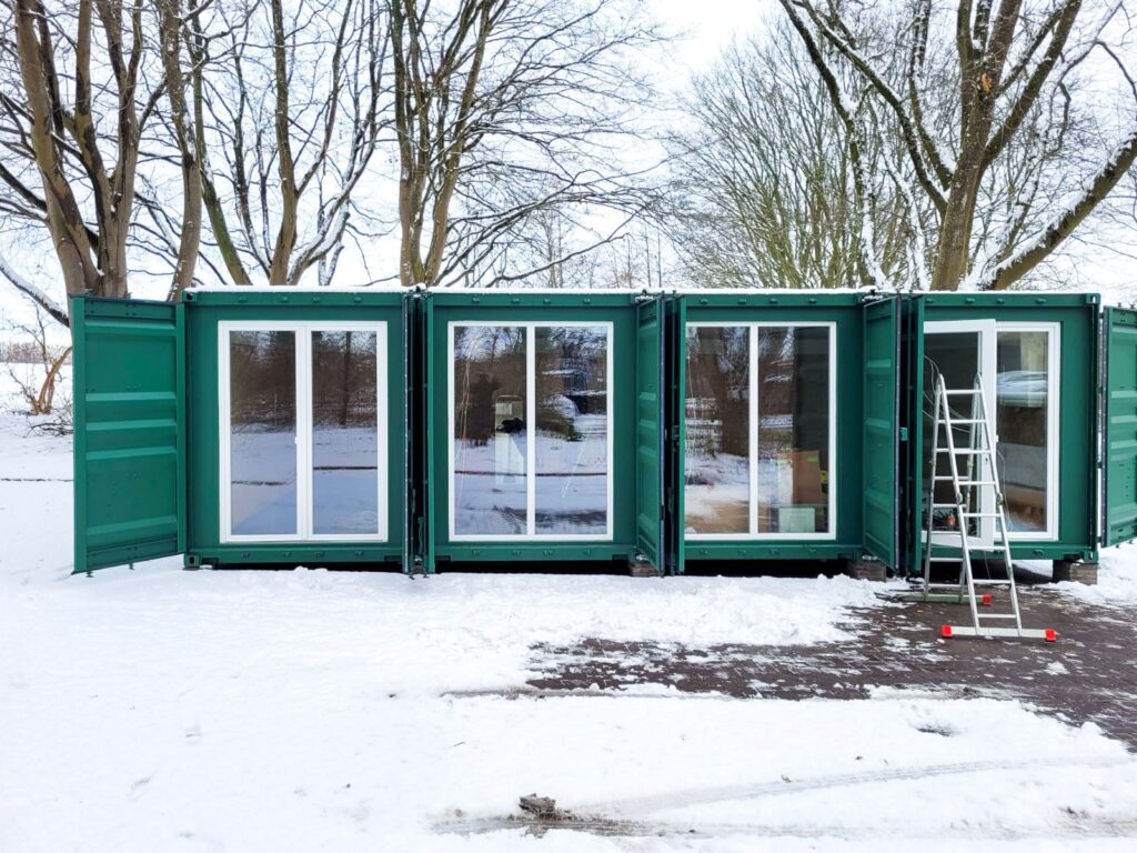 Barrierefreies Klassenzimmer aus vier 20-Fuß-Containern in Eckernförde